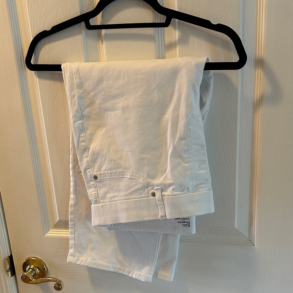 Women’s White Capri